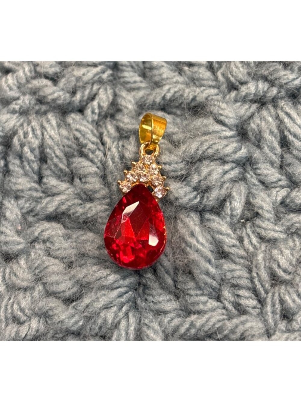 Red Rhinestone Teardrop Pendant Clear Rhinestones Goldtone 0.75 inch